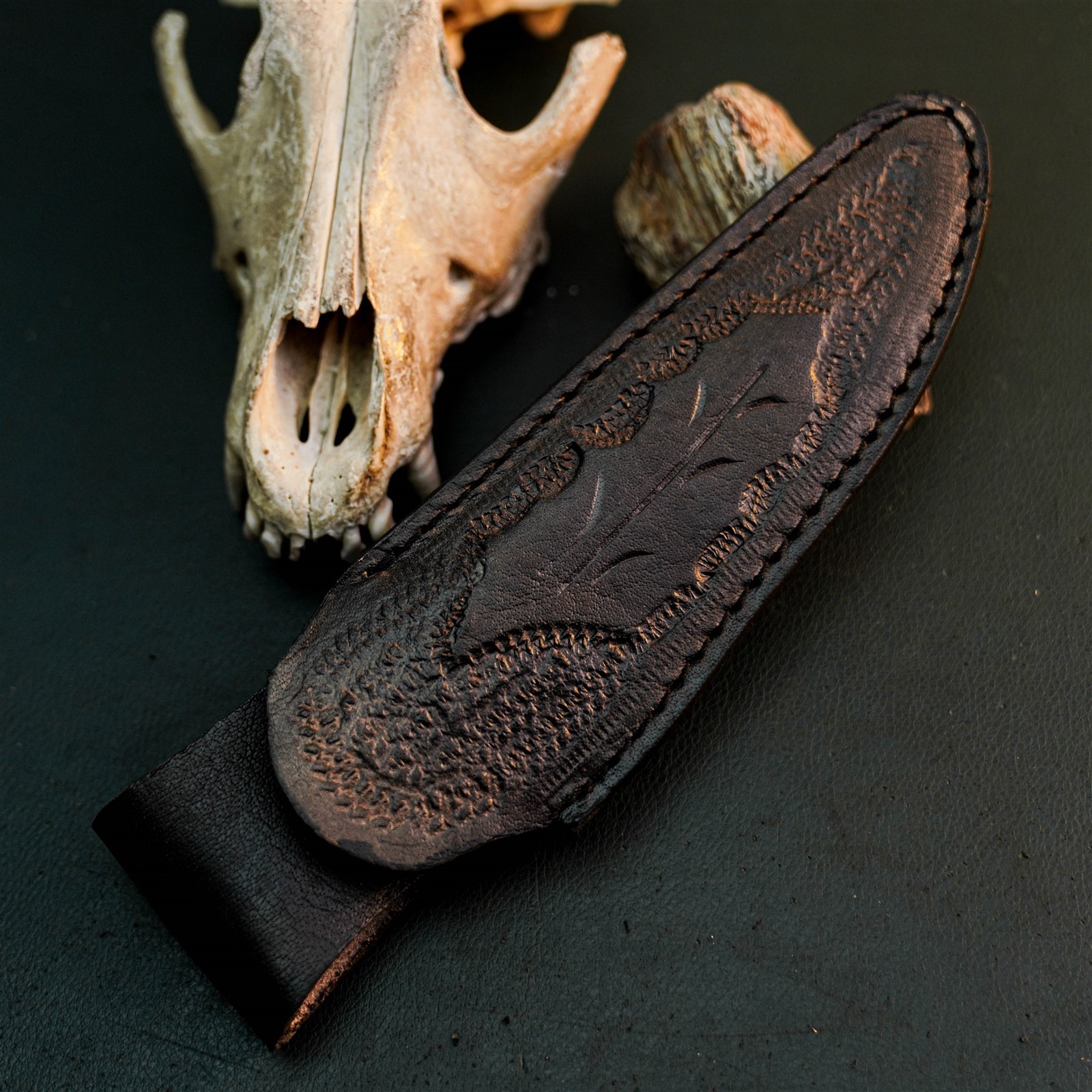 9.6″ Hunting EDC Stainless Knife Handmade Full Tang Resin Handle + Sheath