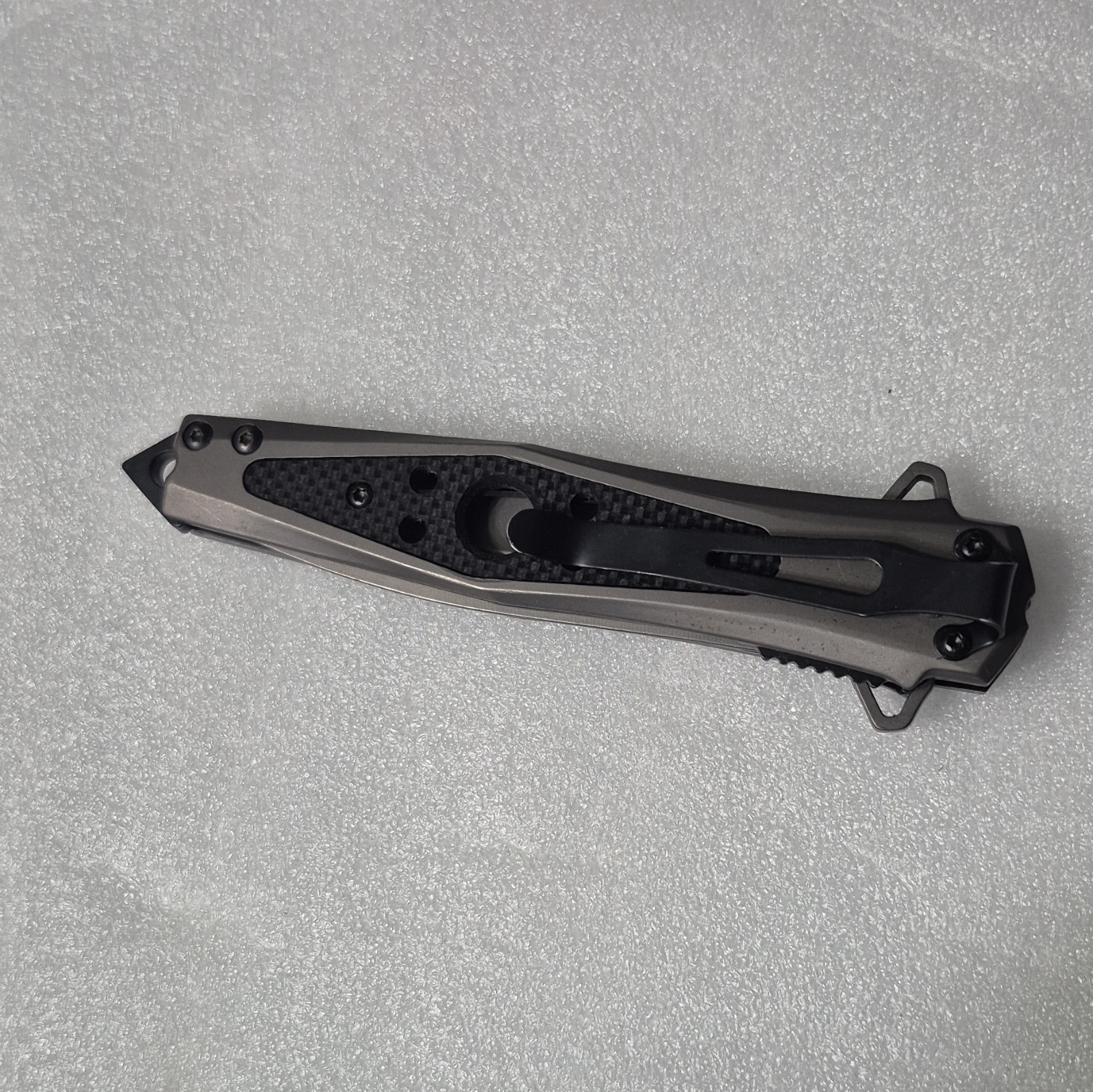Gray/Black Folding Pocketknife Drop Point Plain Edge Manual 1 Blade 2.76-4in