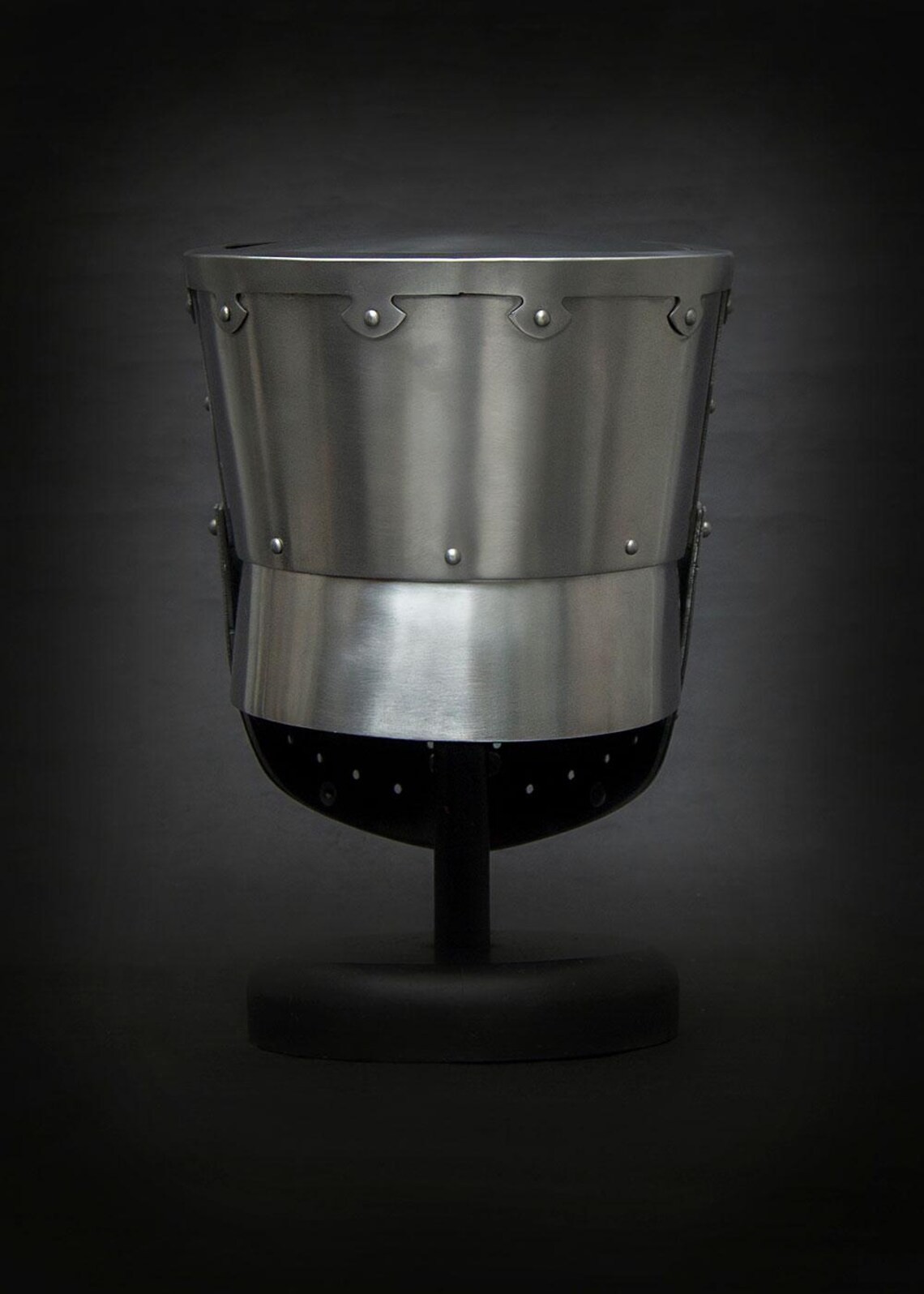 Medieval Great Helm – Knight Crusader Helmet – LARP & Reenactment Armor