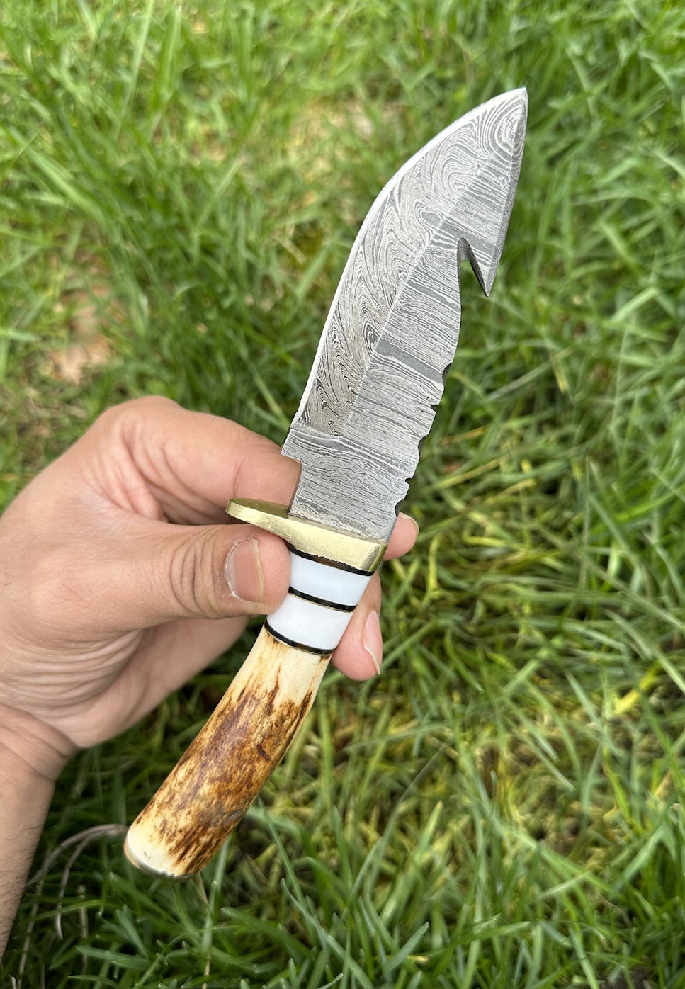 EDC HANDMADE DAMASCUS STEEL SKINNING KNIFE HUNTING SURVIVAL Stag Antler Handle