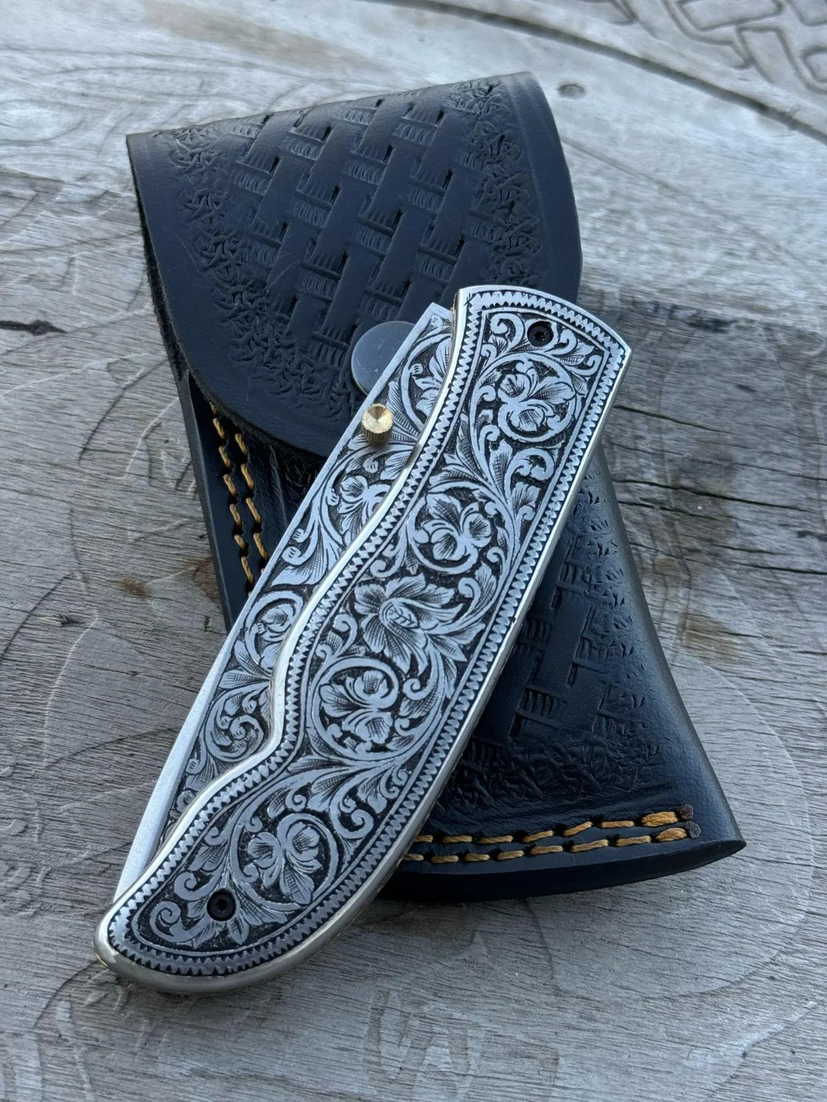 Custom Hand Engraved Steel blade Folding & Pocket Knife With Leather Sheath