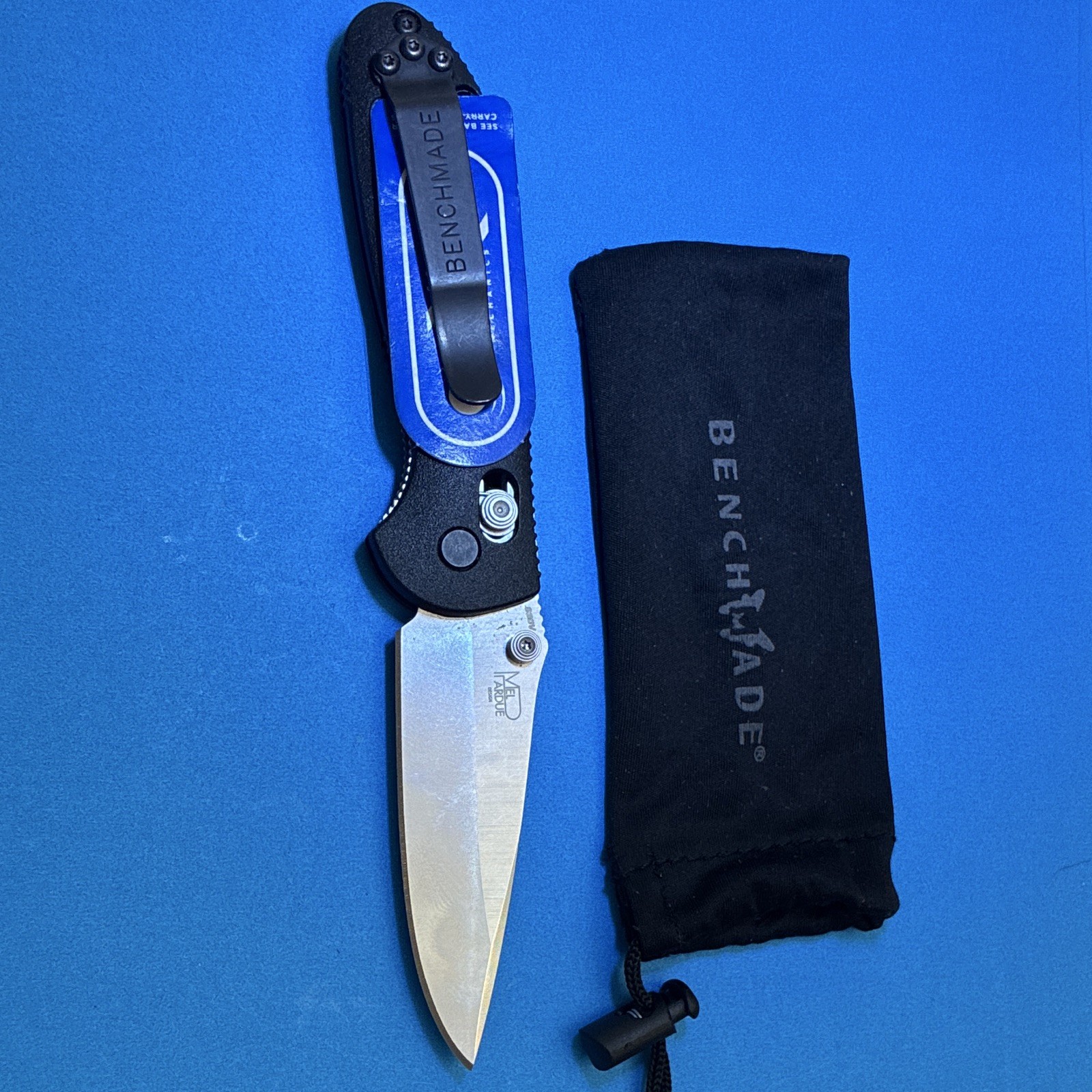 Benchmade Mini Griptilian 556 AXIS Lock Manual Plain Drop Point Black/Blue