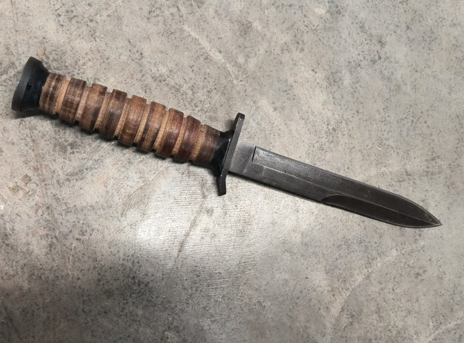 U.S. WWII M3 Fighting Trench Knife Replica + M8 Style Sheath Scabbard