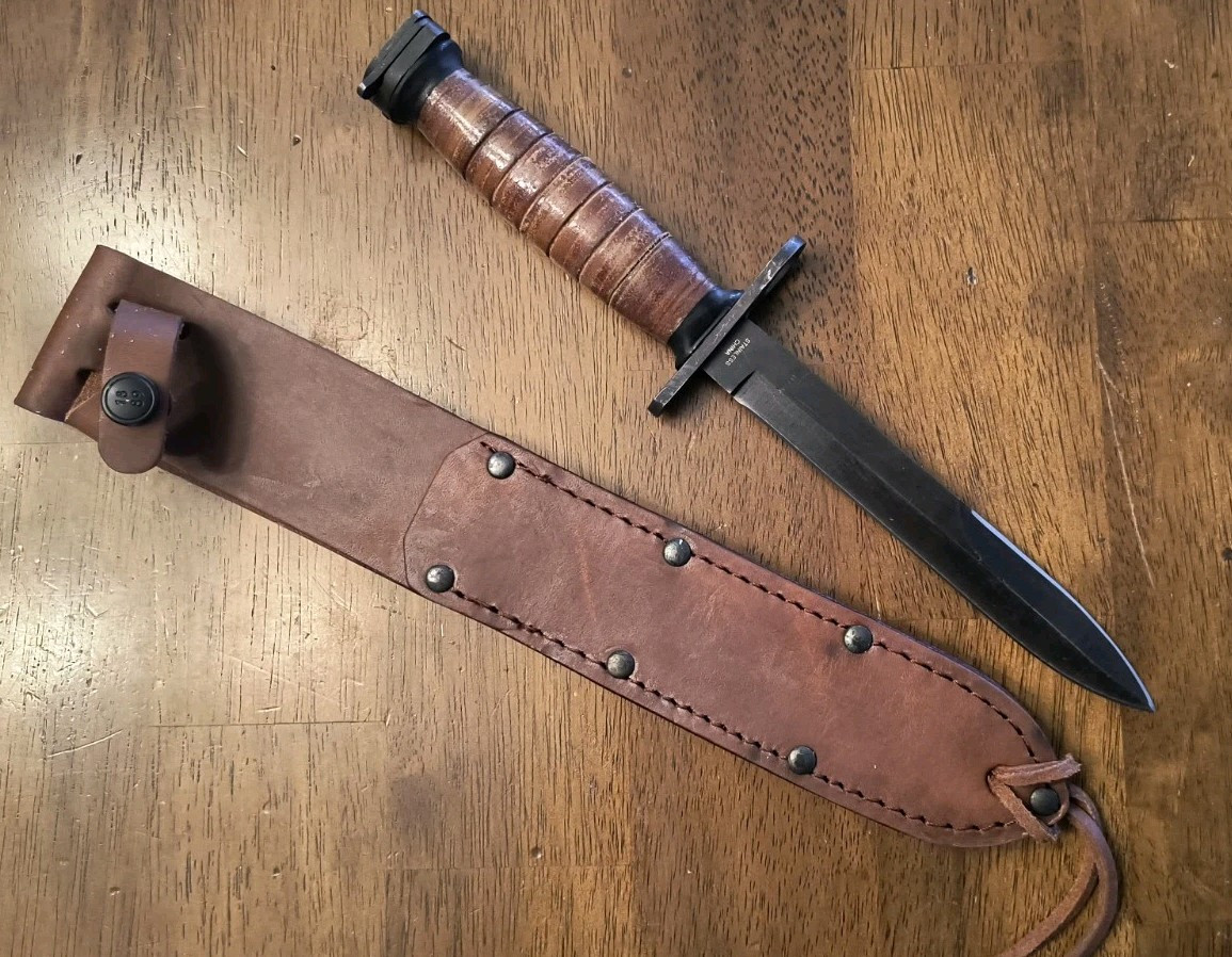 WWII Replica M4Carbine Knife/Bayo + Ontario Leather Scabbard Sheath OKC NEW