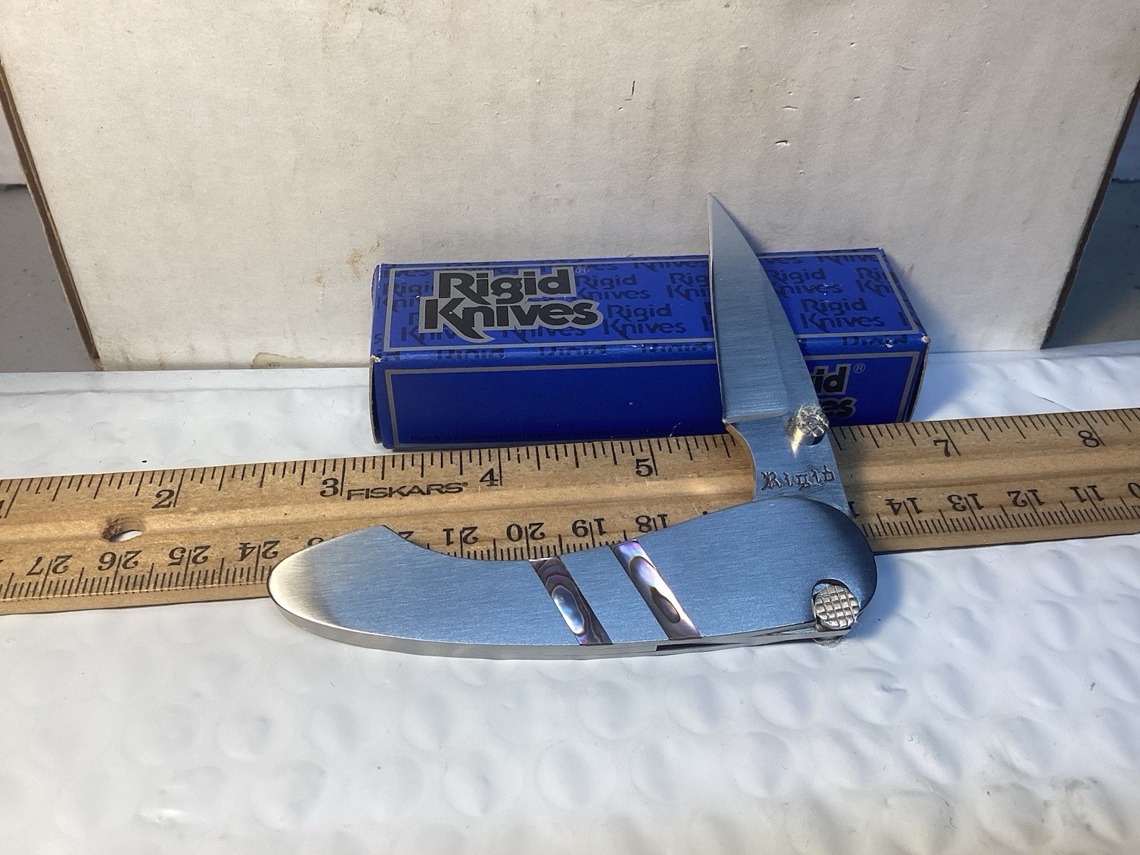 Vintage Rigid Japan RG-4 Top Lock W/ Abalone Inserts Handles. NOS IN BOX