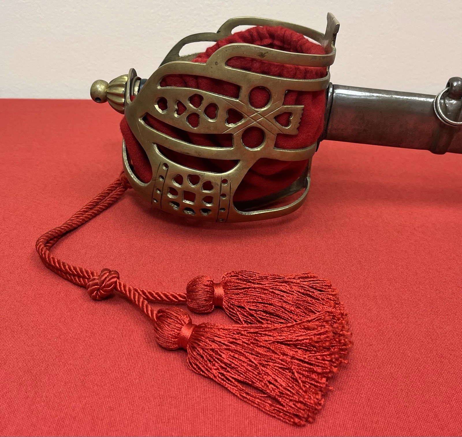 P1828 Scottish Basket-Hilted Claymore Broadsword (High-Grade) Reproduction