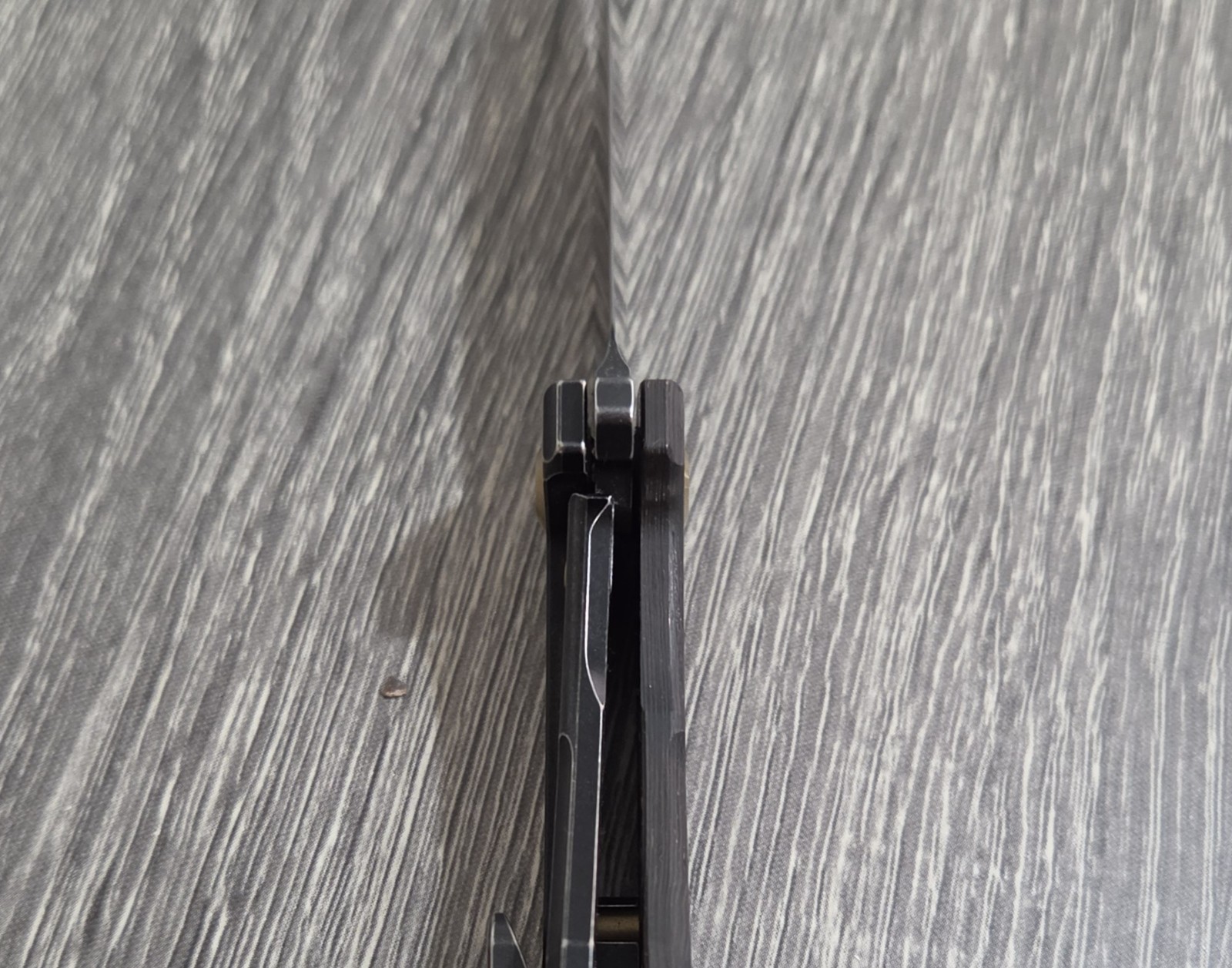 Kansept AGI K2037A3 – 2.94″ Blk Stonewash CPM S35VN – Copper CF – Titanium – EUC