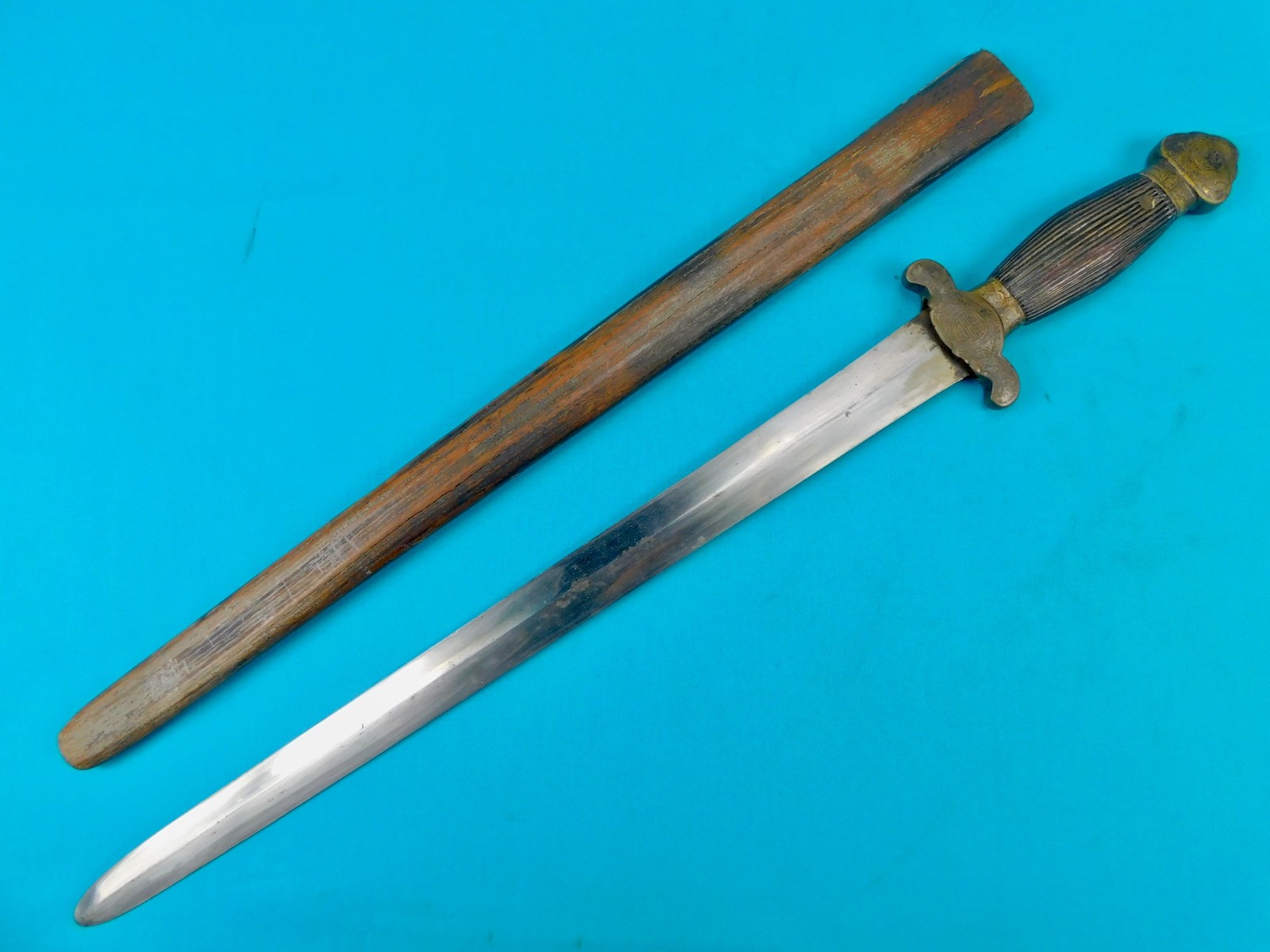 Antique Old 19 Century Chinese China Short Sword w/ Scabbard