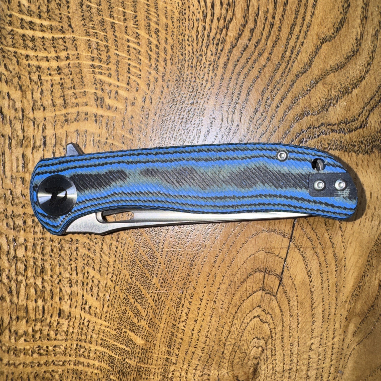 Dream tech D3898MBL Back Flip. Liner Lock. D2 Steel. Blue Multi Colored Micarta