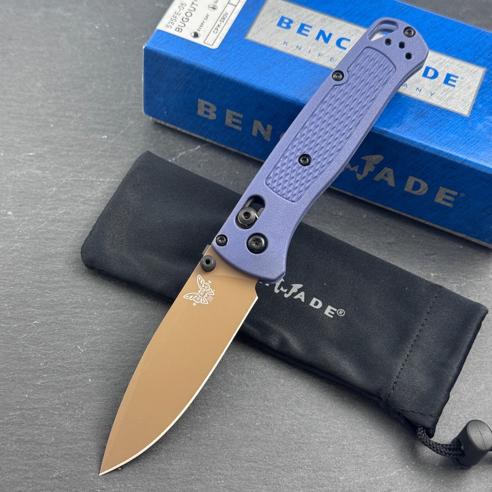 Benchmade Bugout 535FE-05 CPM-S30V Folding Knife Crater Blue Grivory Handle