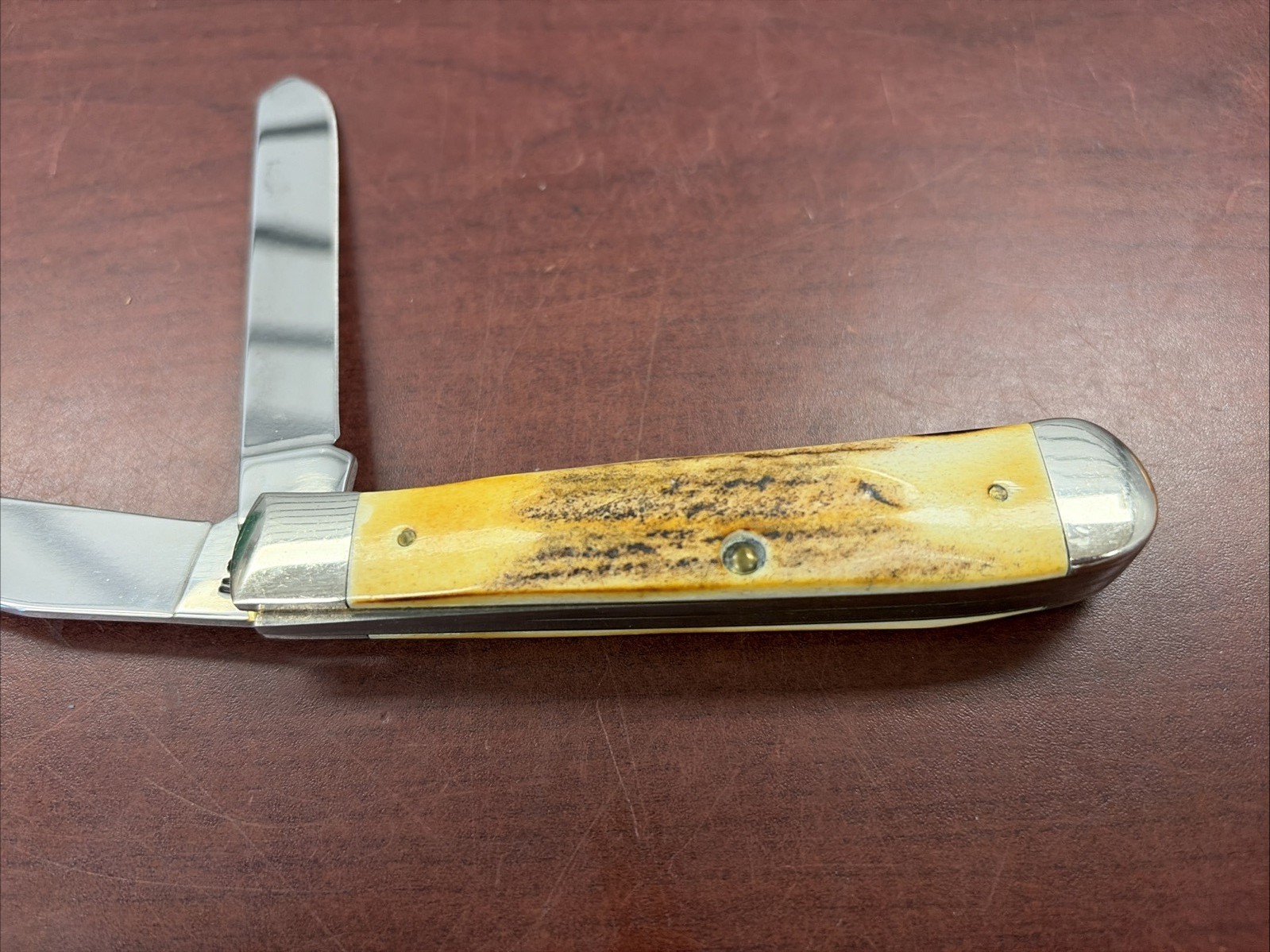 Case XX 5254 SS Trapper Knife With Stag Handle. Year 2000. Used Lightly.