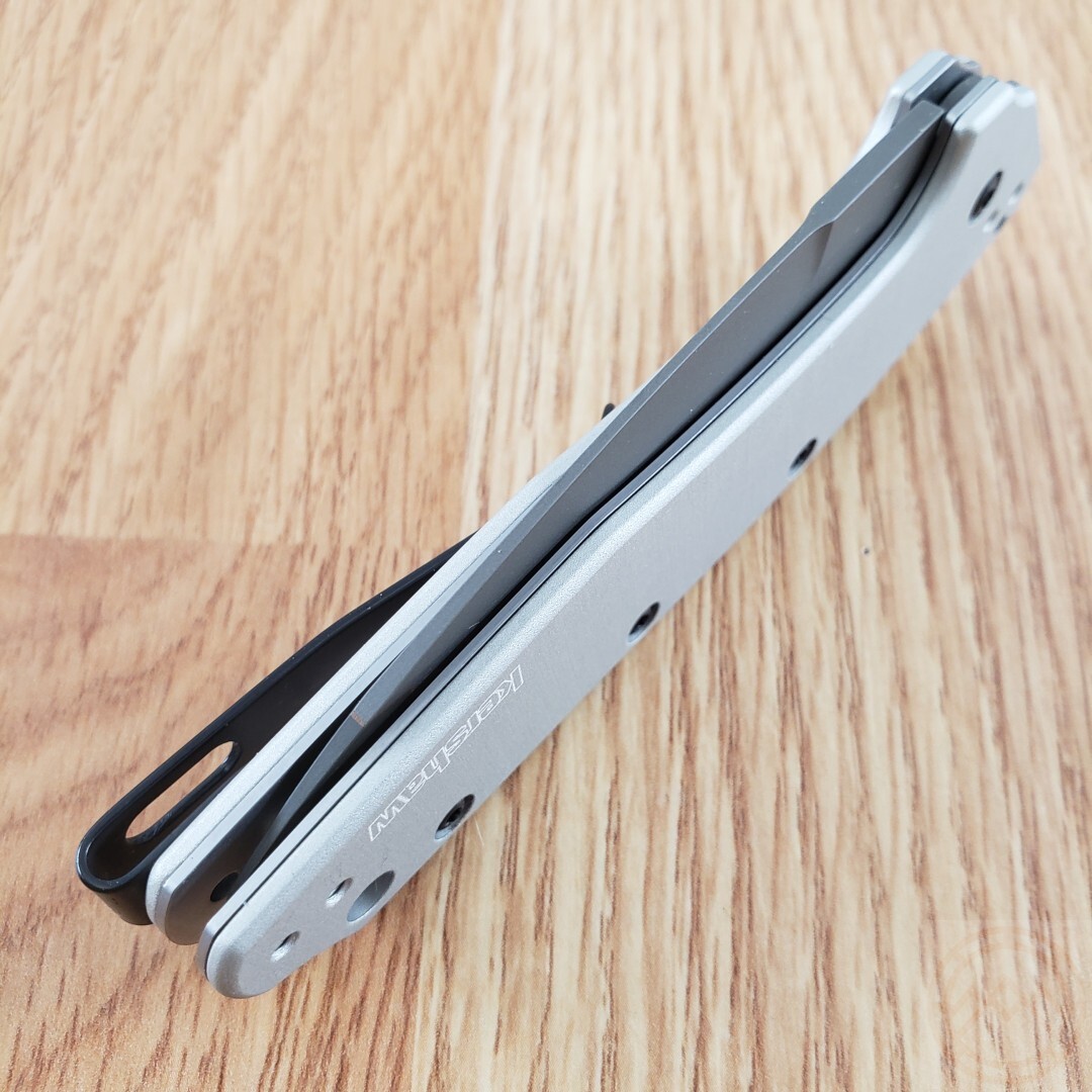 Kershaw Dividend Folding Knife 3″ N690 / D2 Steel Blade Gray Aluminum Handle