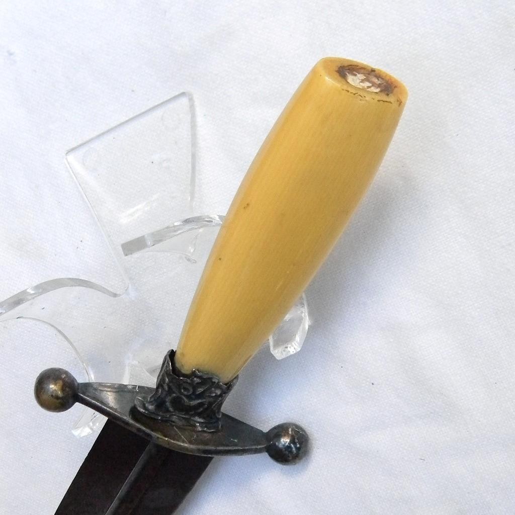 S.S. Brittain & Co, Sheffield 1880s “swan” logo gentlemen’s dagger; rare type