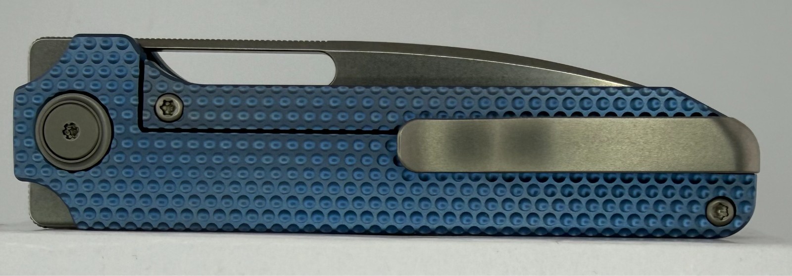 Golden DesignWorks – Sub Caliber (Batch 2) – Dimpled – Smoke