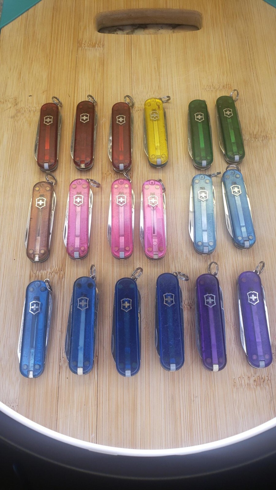 Victorinox Classic SD Mini Swiss Army Pocket Knife Assrtd Colors Pre-Owned 58mm