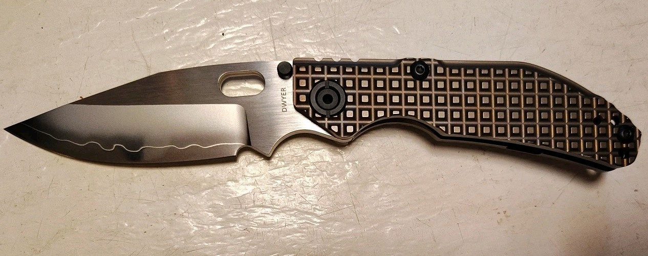 New North Mountain Blade Dwyer BBNM Frame Lock 3.62″ Bowie Blade Frag Ti Handle