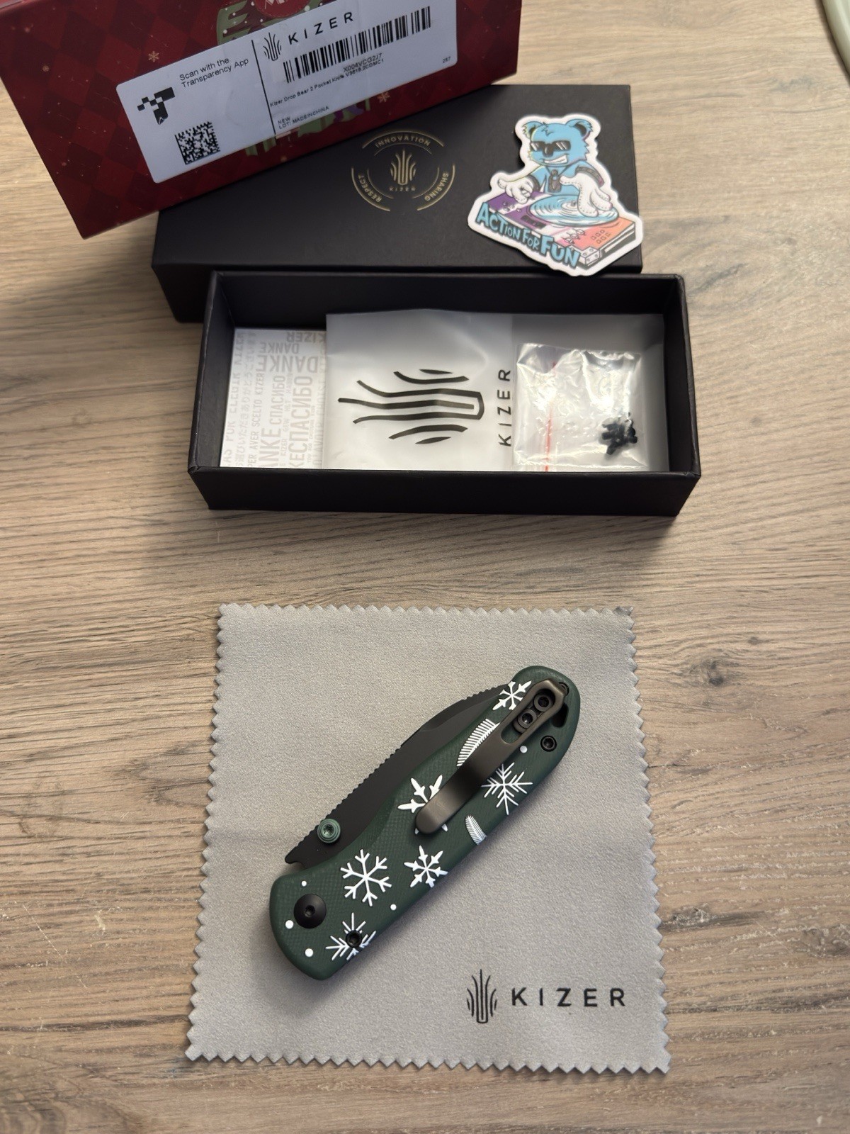 Kizer Drop Bear 2 Limited Edition Christmas 2025 Button Lock NEW – V3619.2CDMC1