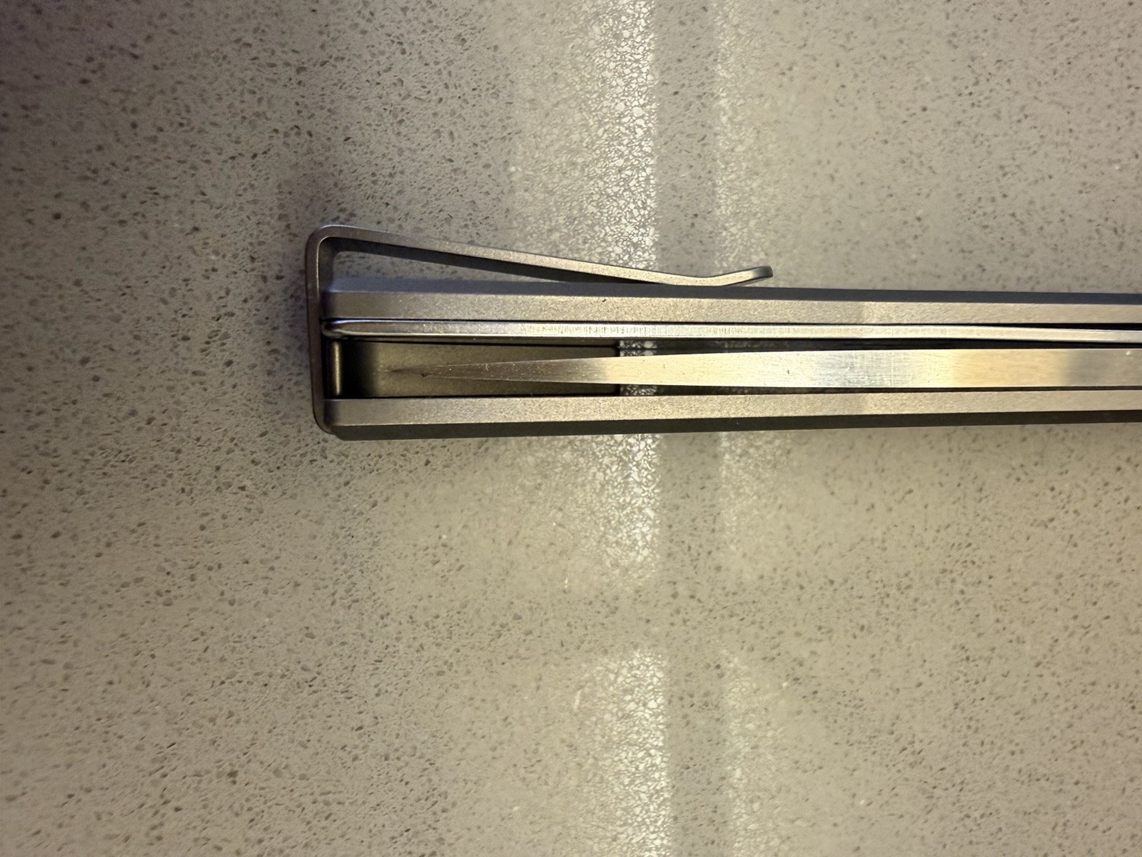 Ocaso Solstice Pocketknife Silver Metal Handle, SS Clip Point, Liner Lock