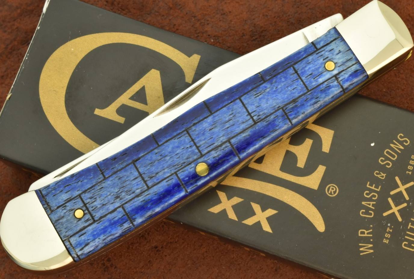 CASE XX USA 2024 BRICKED BRICK SMOOTH BLUE BONE TRAPPER KNIFE 6254 SS RARE 33139