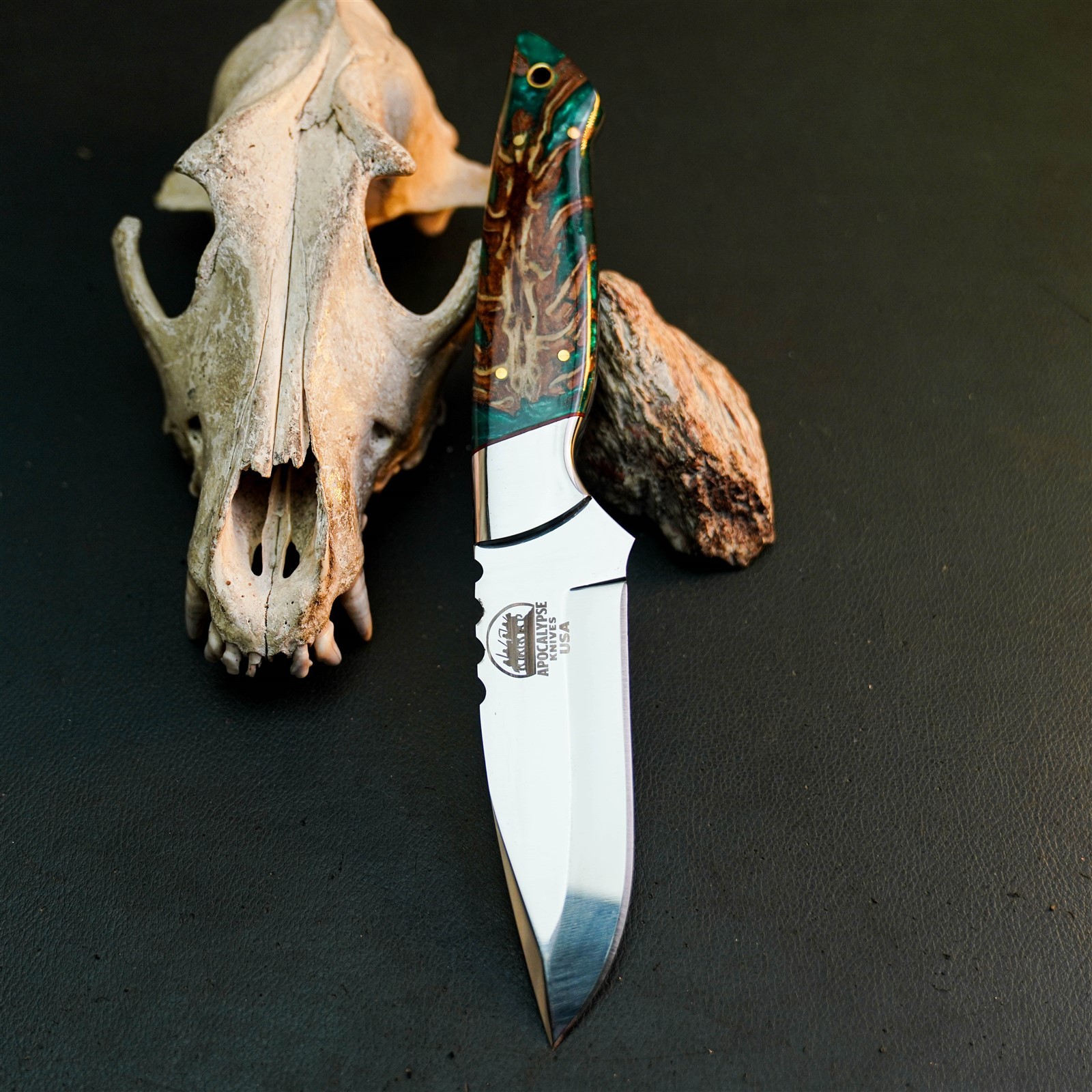 9.6″ Hunting EDC Stainless Knife Handmade Full Tang Resin Handle + Sheath