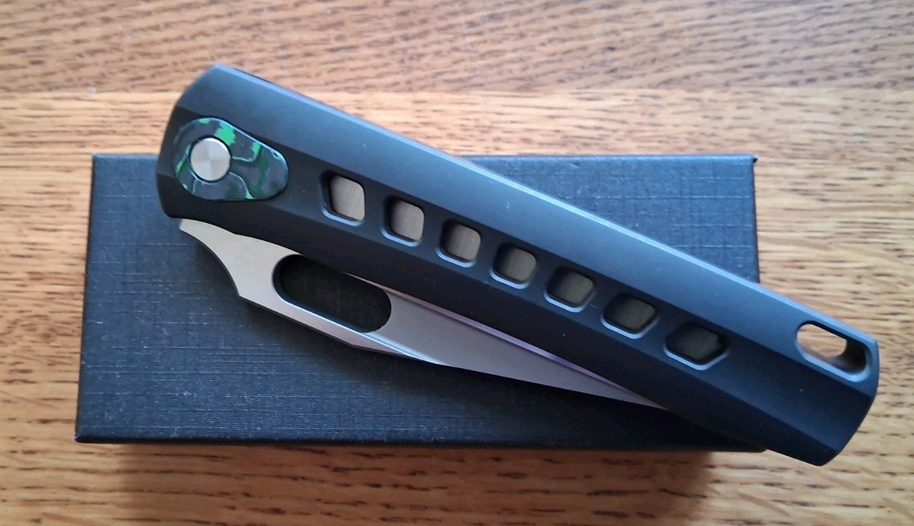 🔥TWO SUN – Folding Knife SOLID Ti Handle w/CF Inlay & M398 Blade (TS451-M398)