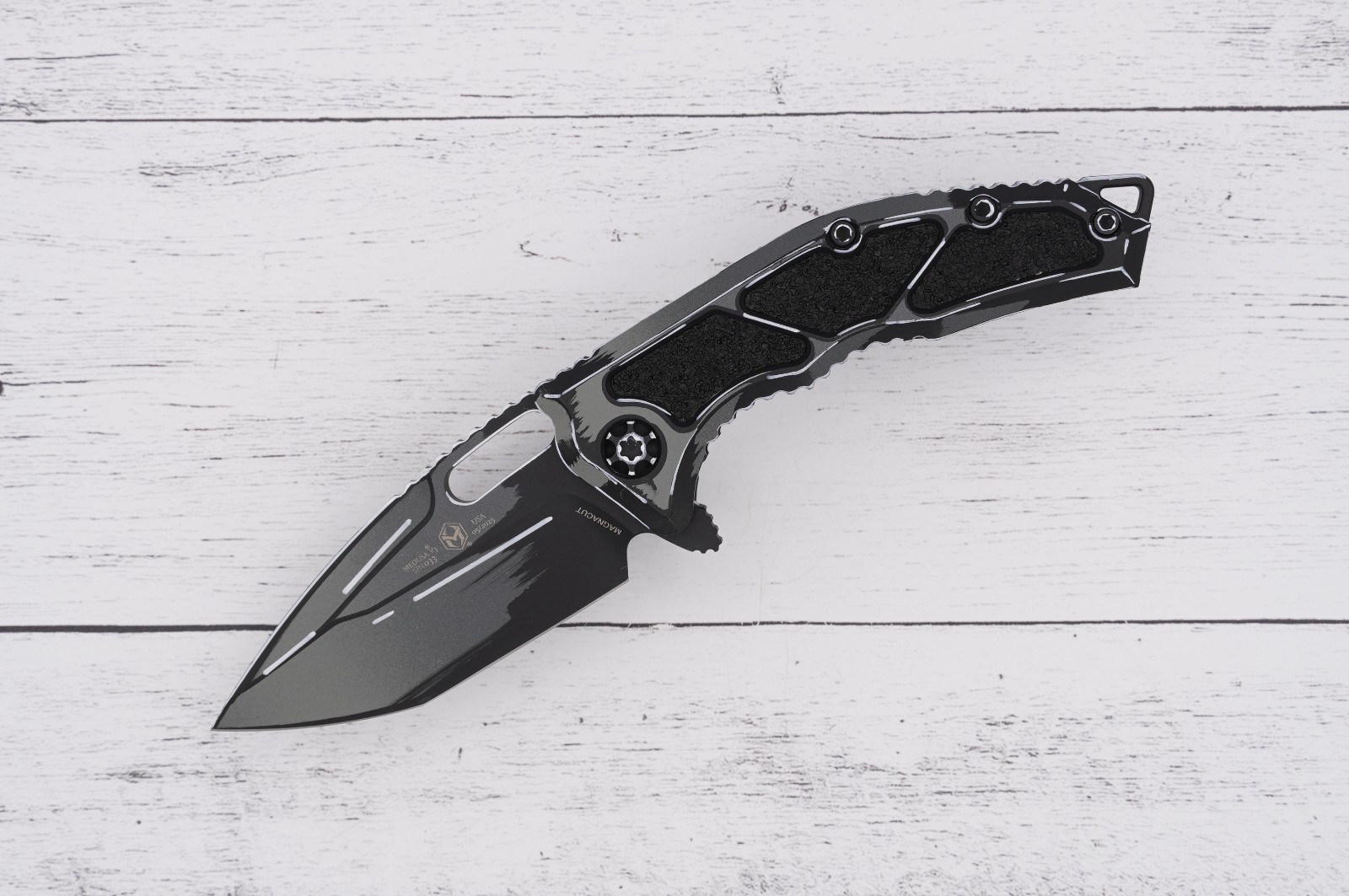 Heretic Knives Medusa Manual Tanto Gray Shading – MagnaCut