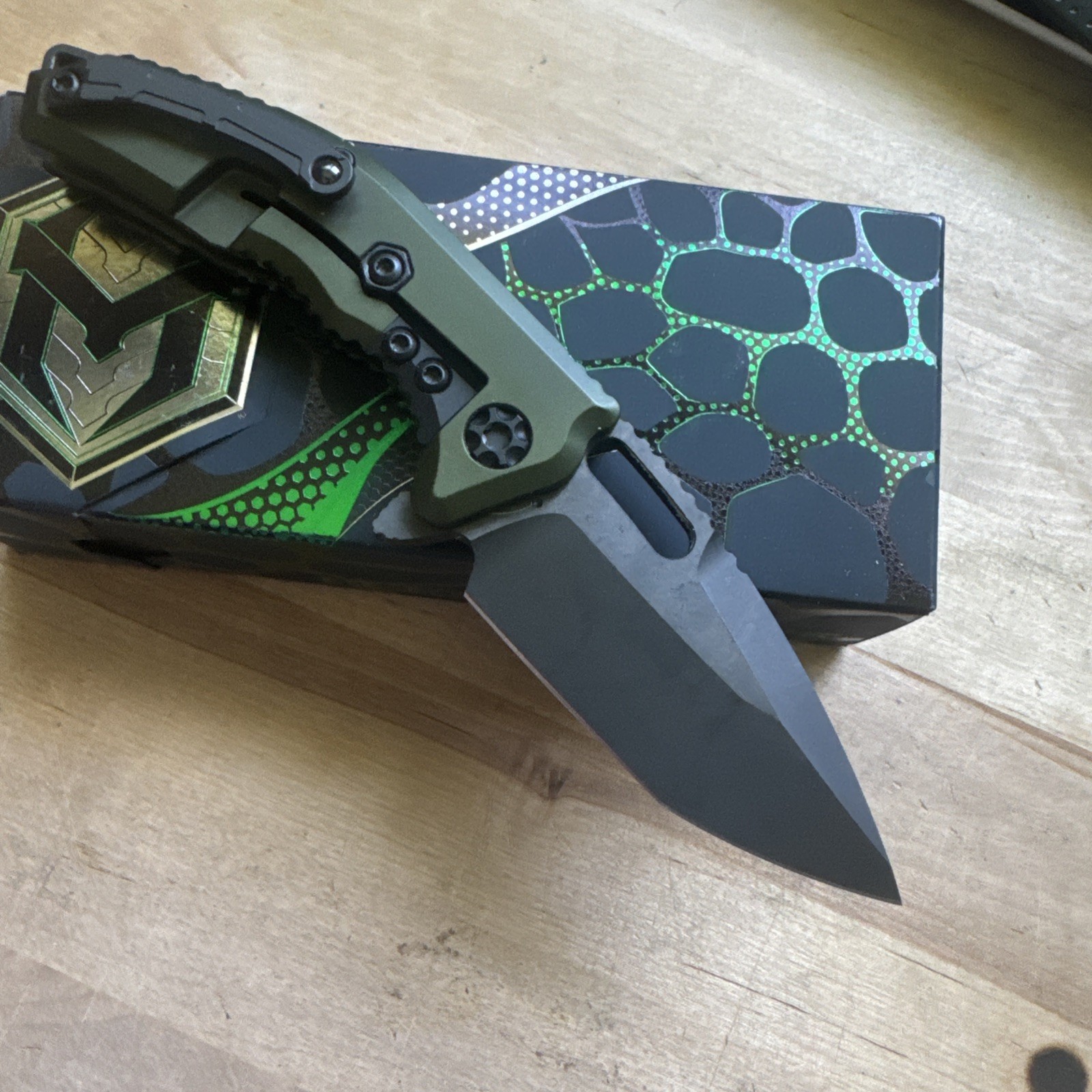 Heretic Knives Medusa Tanto DLC Magnacut Steel OD Green Framelock Made in USA