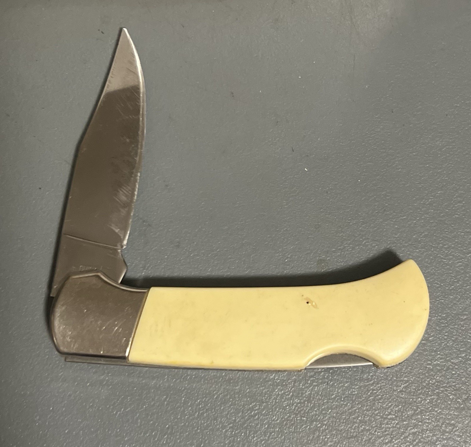 USED Sabre lock back pocket knife CHINA