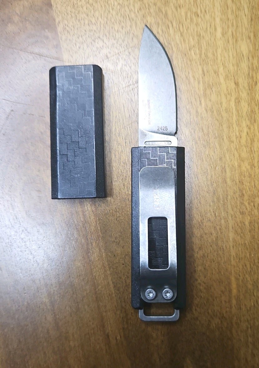 CRKT Scribe 2425 – EDC Small Pocket Fixed Blade Knife