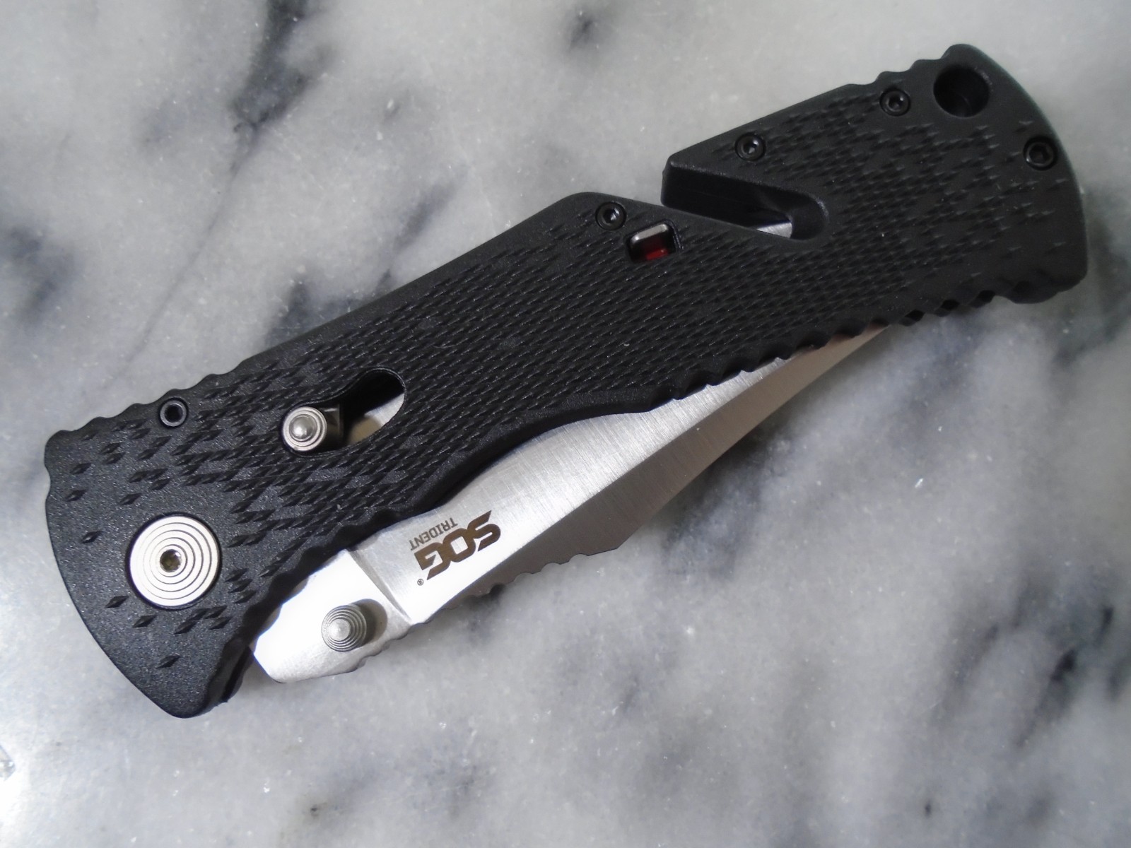 SOG Trident Assisted Open Pocket Knife Arc Lock Folder Aus-8 Rc 57-58 TF2-CP New