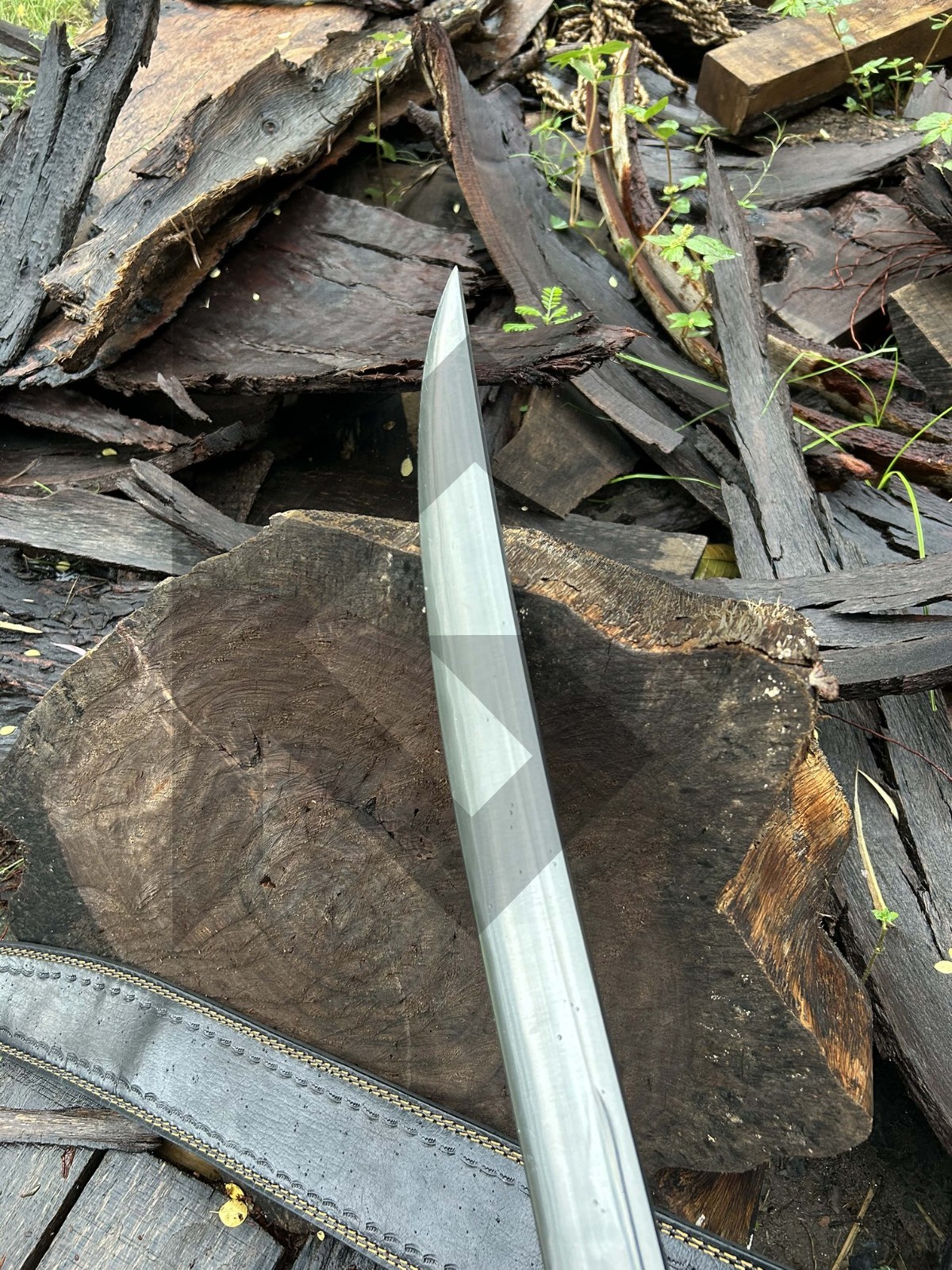 Handmade 34» Carbon Steel – Double Handed Messer Sword with Leather Sheath