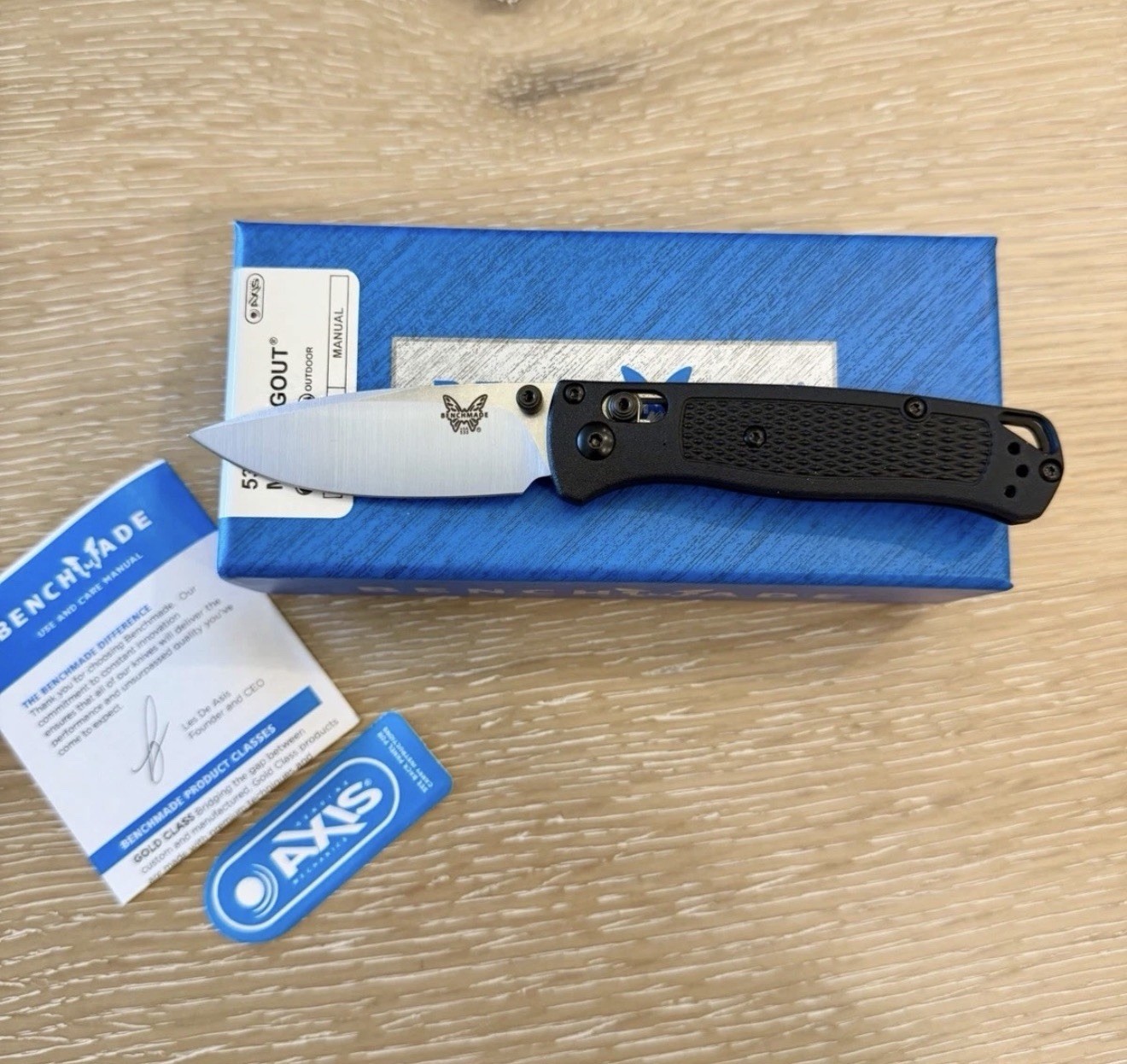 Benchmade 533 Mini Bugout Folding Knife Black Handle S30V Blade