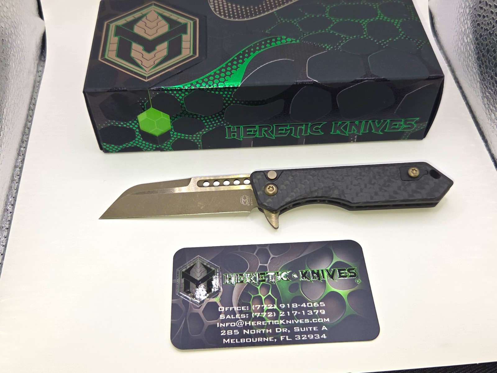 Heretic Knives Jinn Carbon Fiber Manual Pocketknife H213-7A-CF