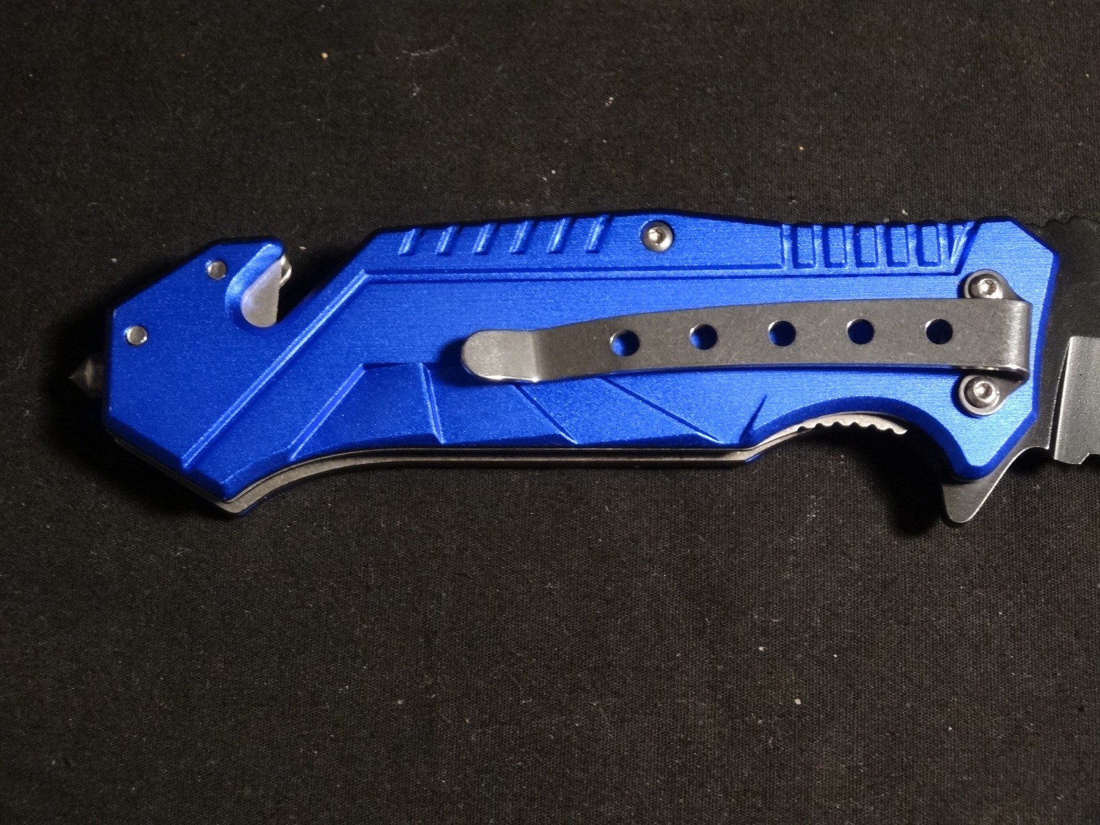 United States Navy Seal YC-501N Tactical Folding Knife With Dog Tag