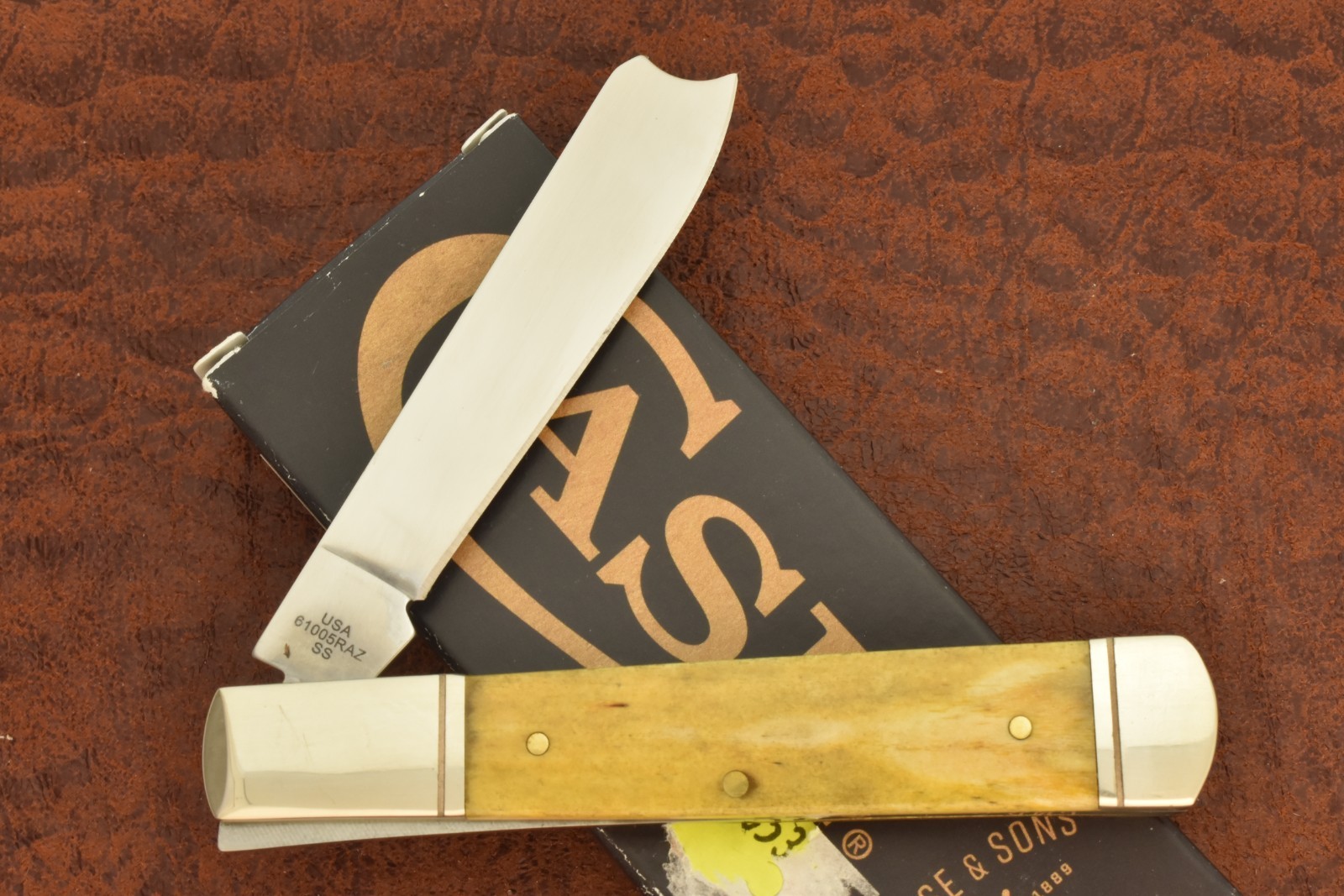 CASE XX USA 2024 SMOOTH ANTIQUE BONE GROOVED BOLSTER RAZOR KNIFE 61005RAZ (35778
