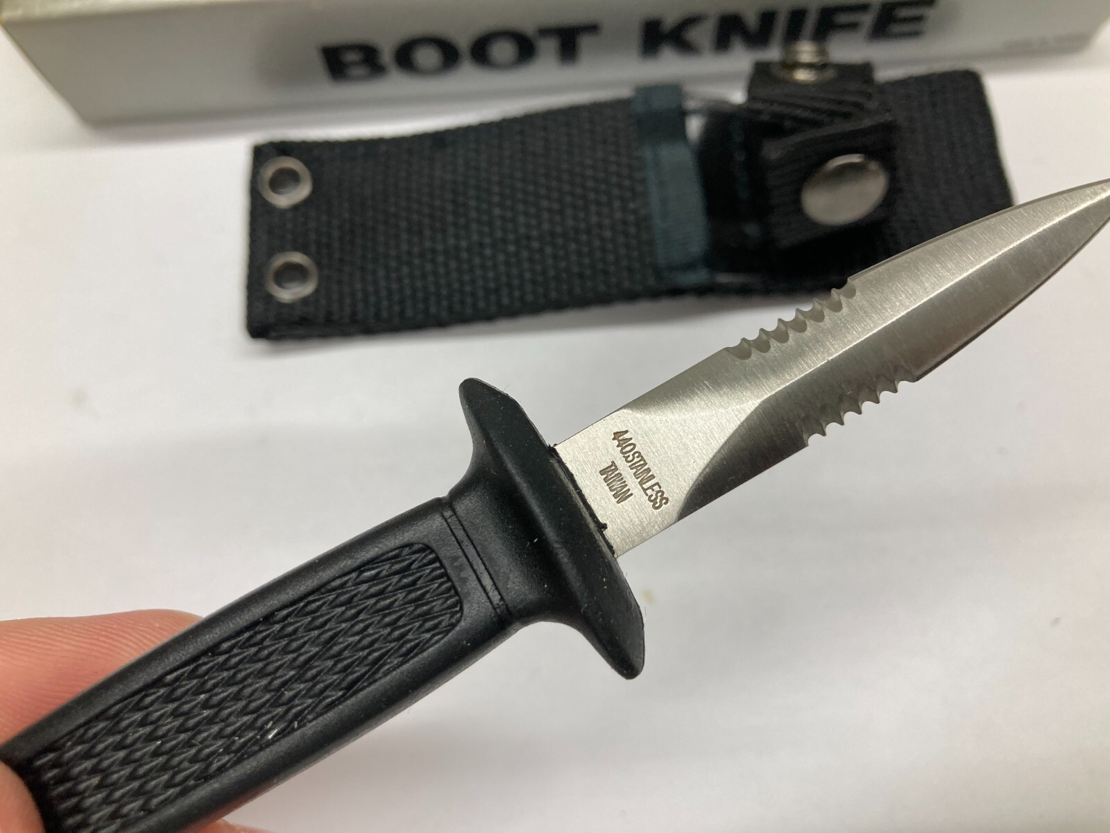 Fixed Blade Knife, Silver Blade, with Nylon Sheath G-011N 4.0268 91.26