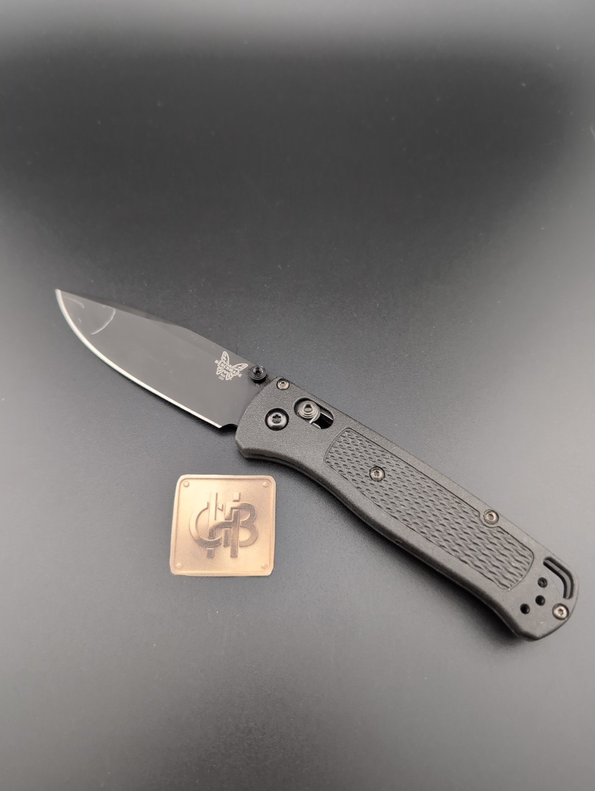 Benchmade – 535BK Bugout S30V Black Plain Blade Black Handles – BS-152